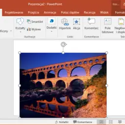 Podpisywanie obrazów w PowerPoint - prosty sposób na efektowne prezentacje