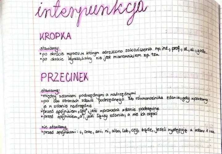 Apropo, czy a propo, na lekcji polskiego omawiamy interpunkcję: kropkę i przecinek.