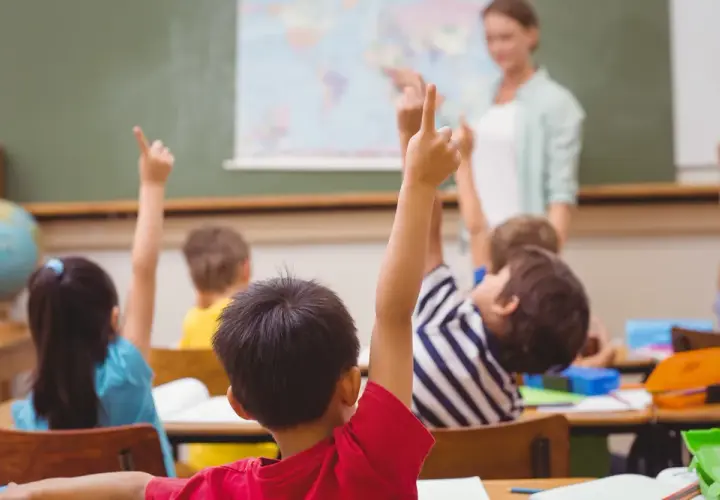 Od kiedy biologia w szkole podstawowej? Sprawdź, co musisz wiedzieć!