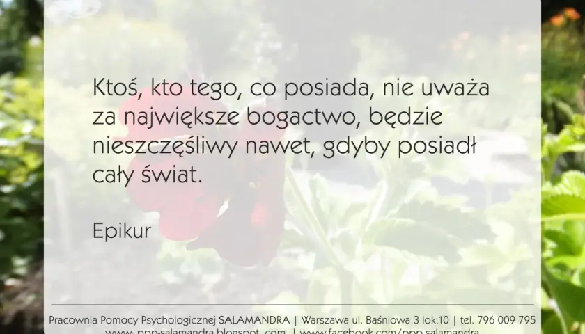 Cytat Epikura o bogactwie i szczęściu, kontrastujący z epikureizmem a stoicyzmem. Tło z kwiatami.
