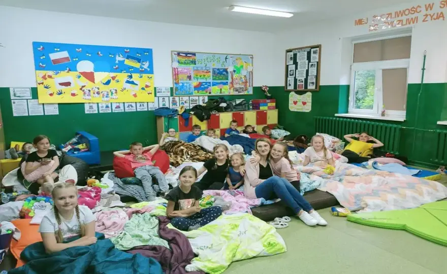 Zgoda na nocowanie w szkole: Co rodzice muszą wiedzieć?