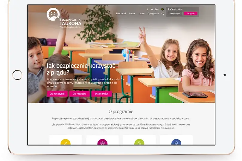 Zabawa w nauczycielkę: Kreatywna edukacja dla dzieci w domu