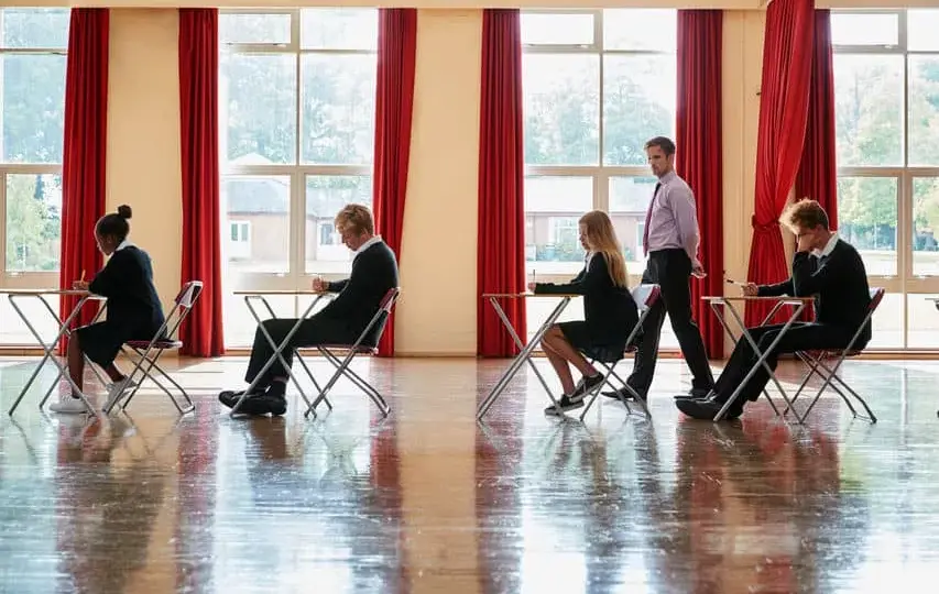 Jak napisać rozprawkę interpretacyjną – unikaj najczęstszych błędów